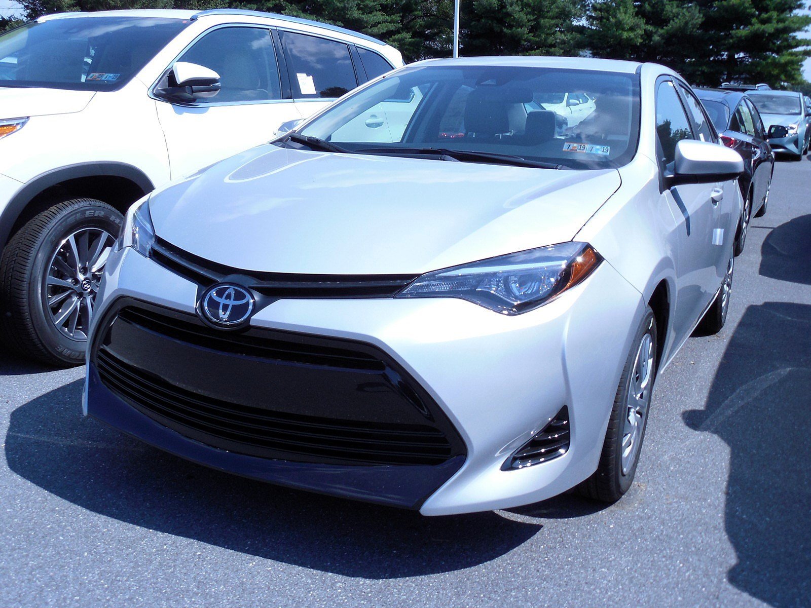 New 2019 Toyota Corolla LE 4dr Car in East Petersburg