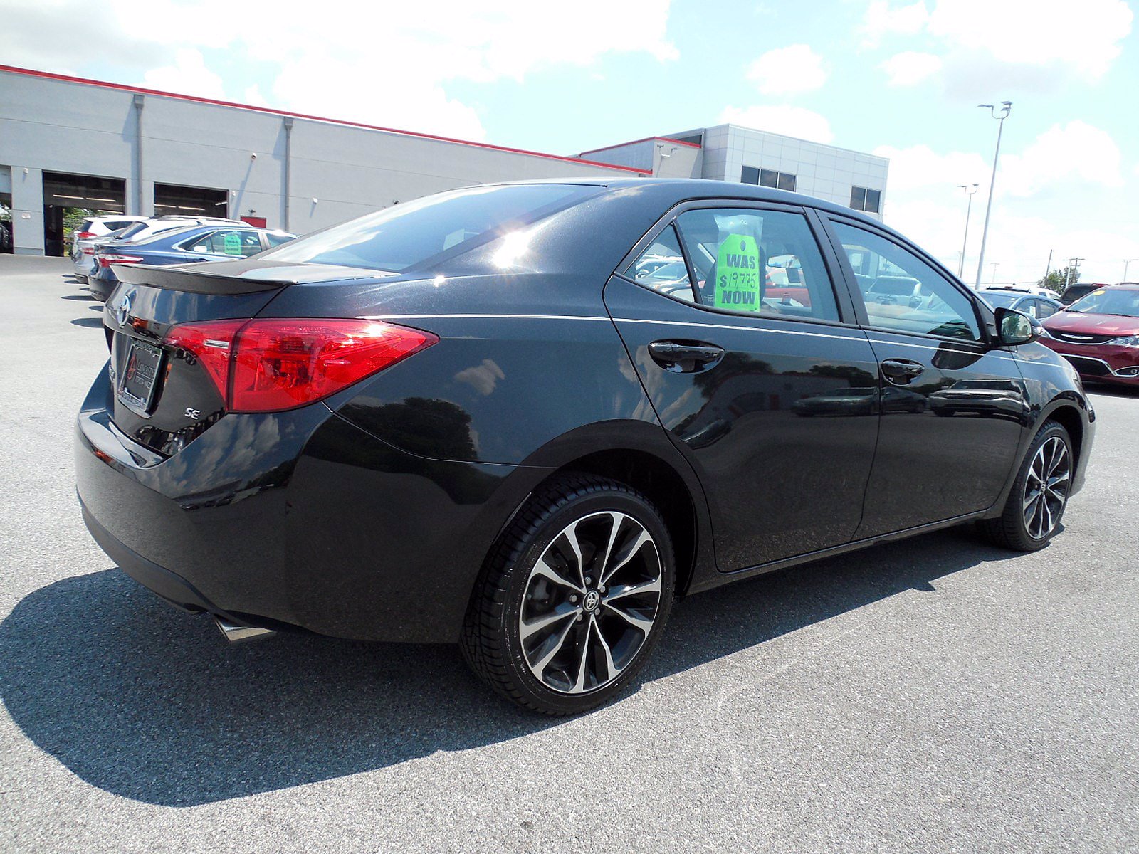 Certified Pre-Owned 2017 Toyota Corolla SE 4dr Car in East ...