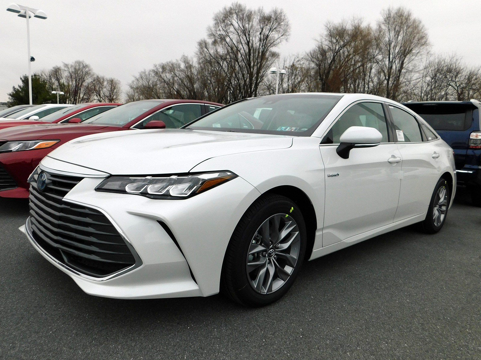 New 2019 Toyota Avalon Hybrid XLE 4dr Car in East Petersburg #12015 ...