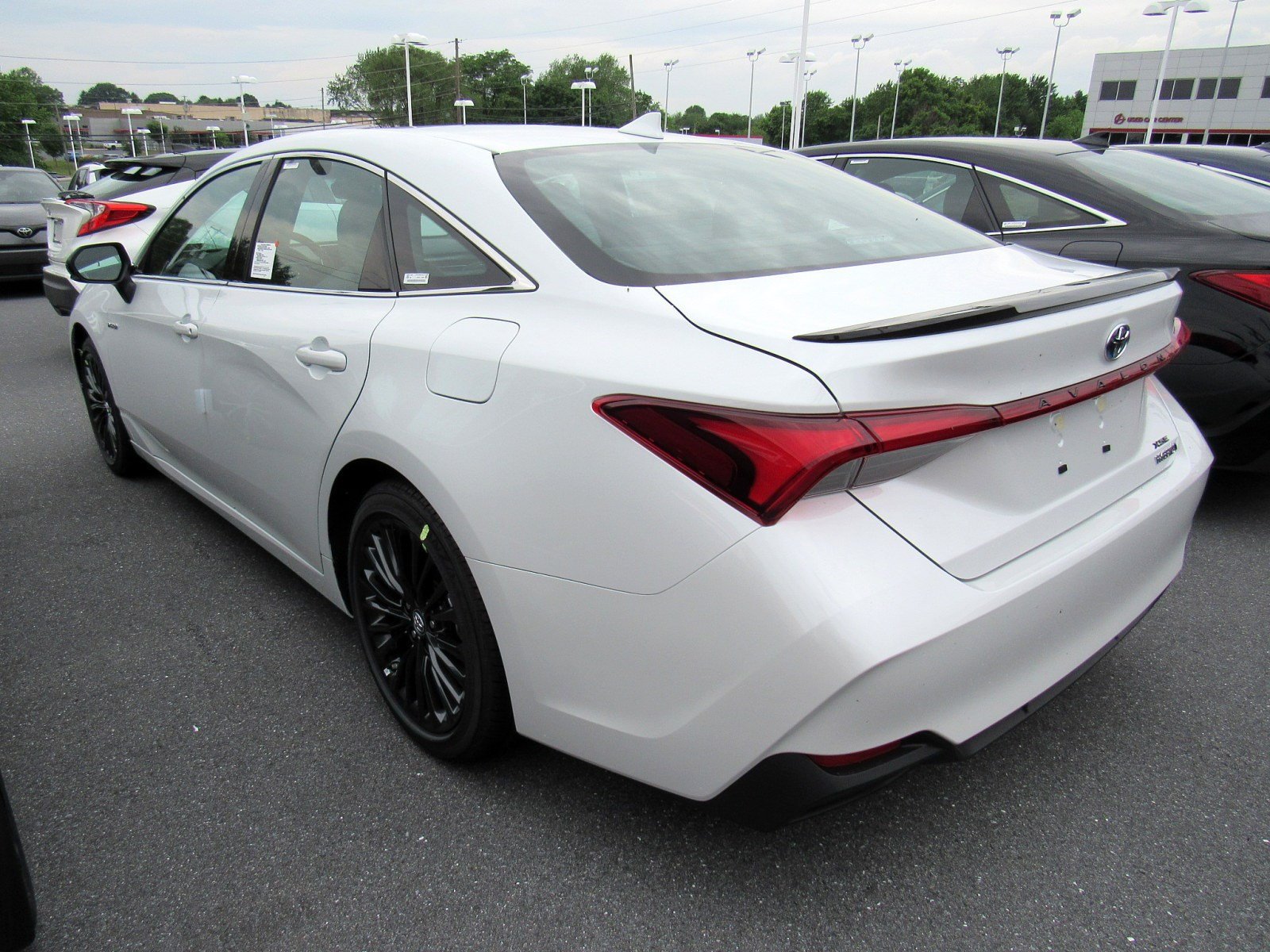 New 2019 Toyota Avalon Hybrid XSE 4dr Car in East Petersburg #12916 ...