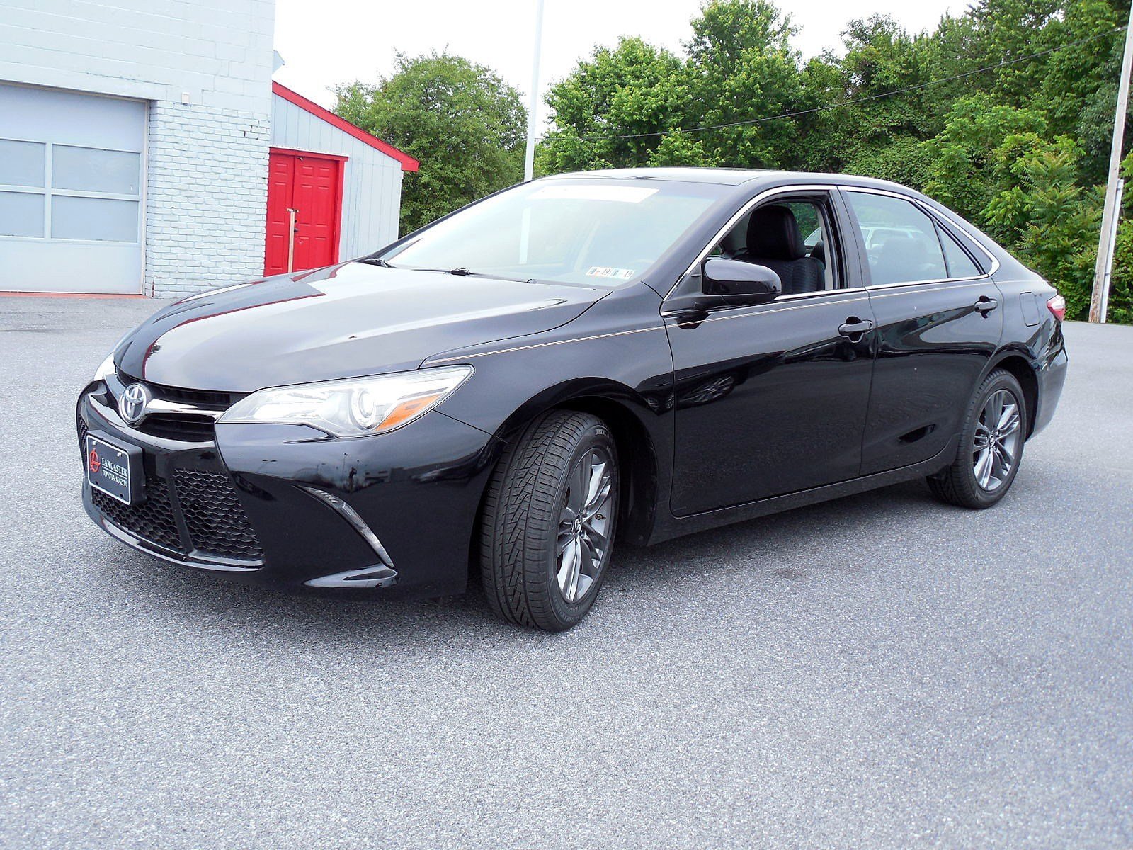 Certified Pre Owned 2015 Toyota Camry Se 4dr Car In East Petersburg