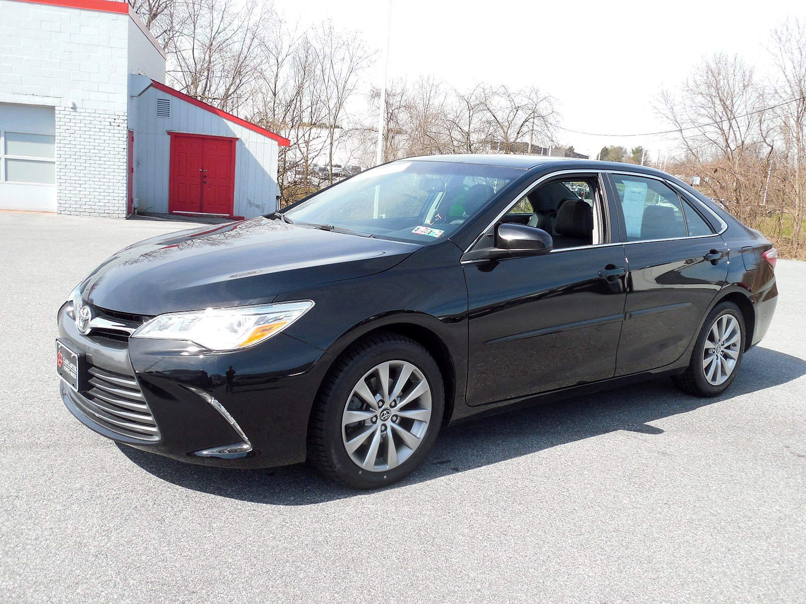 Certified Pre Owned 2017 Toyota Camry Xle V6 4dr Car In East Petersburg