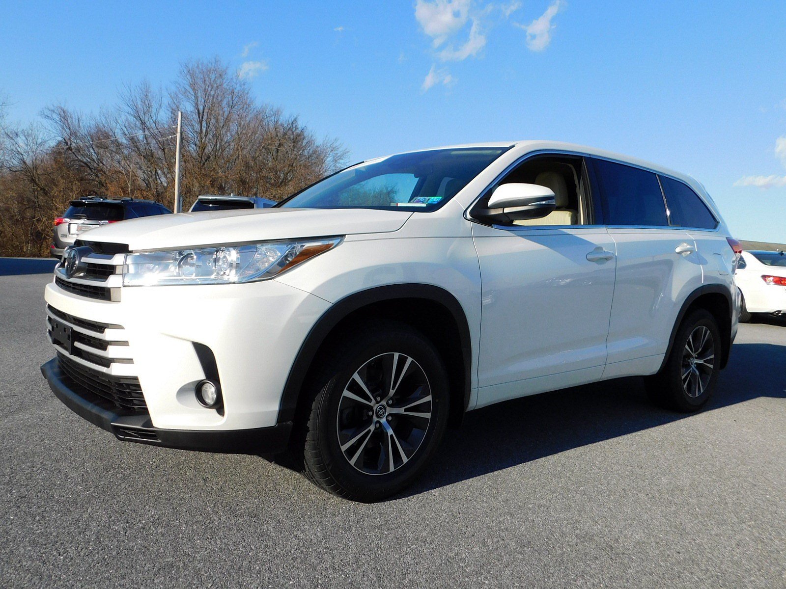 Certified Pre-Owned 2017 Toyota Highlander LE Plus Sport Utility In ...