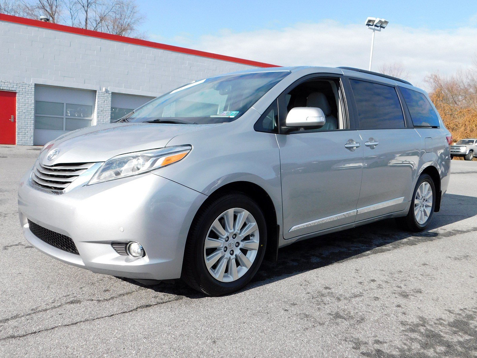 Certified Pre-Owned 2015 Toyota Sienna Ltd Premium Mini-van, Passenger ...