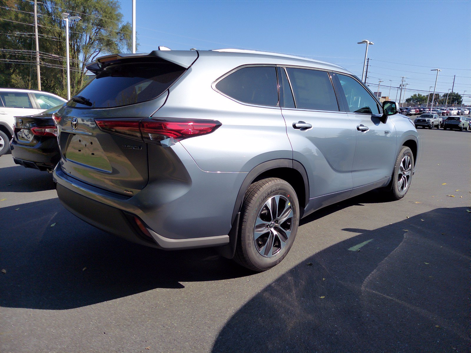 New 2021 Toyota Highlander Hybrid XLE Sport Utility in East Petersburg 