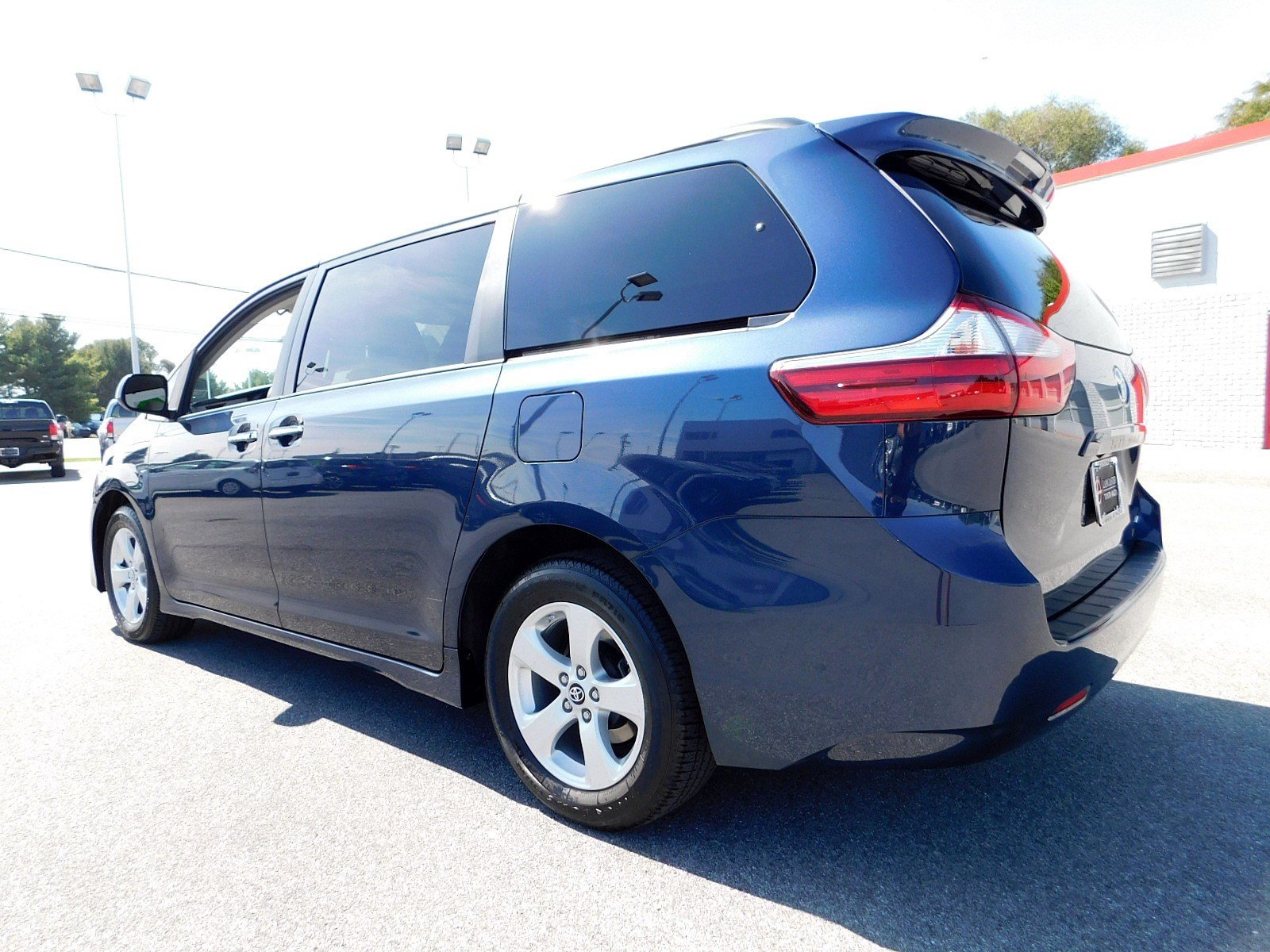 Certified PreOwned 2019 Toyota Sienna LE Minivan
