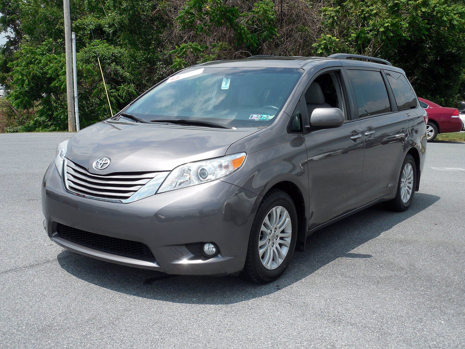 Certified Pre-Owned 2016 Toyota Sienna XLE Mini-van, Passenger in East ...