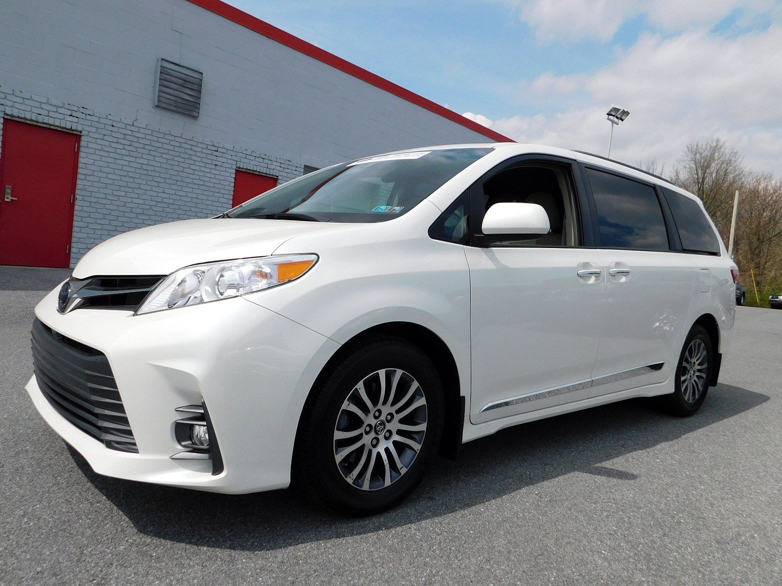 Toyota sienna xle