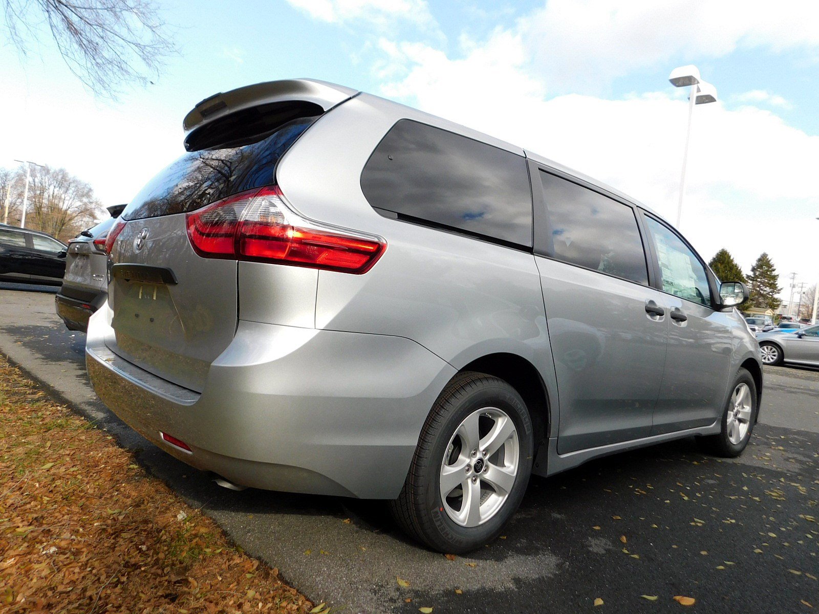 New 2020 Toyota Sienna L Mini-van, Passenger in East Petersburg #14297 ...