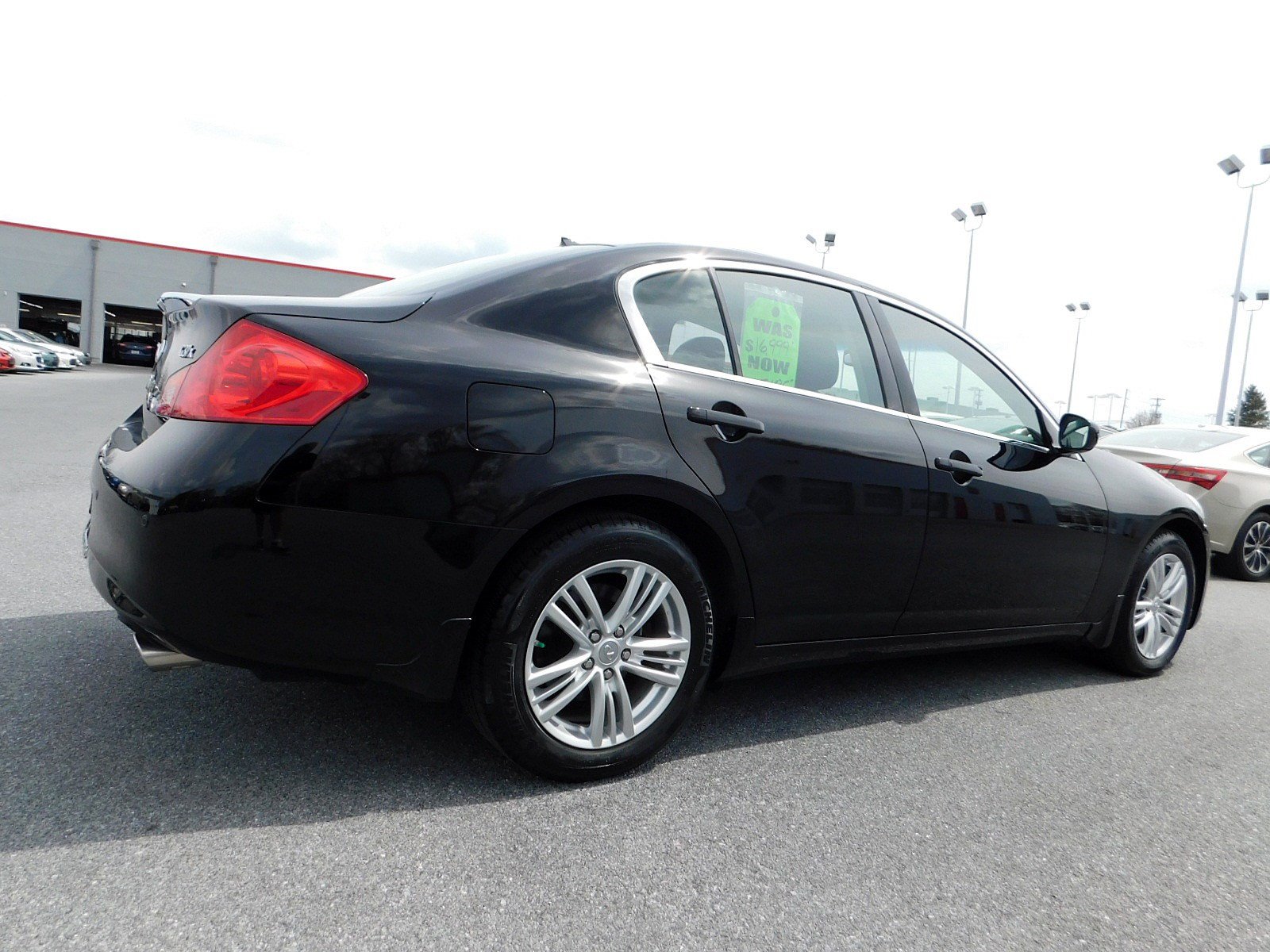 Pre-Owned-2011-INFINITI-G37-Sedan-x-4dr-Car-in-East-...